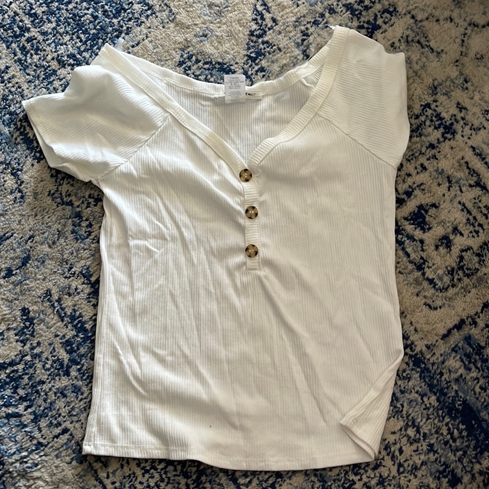 White crop top